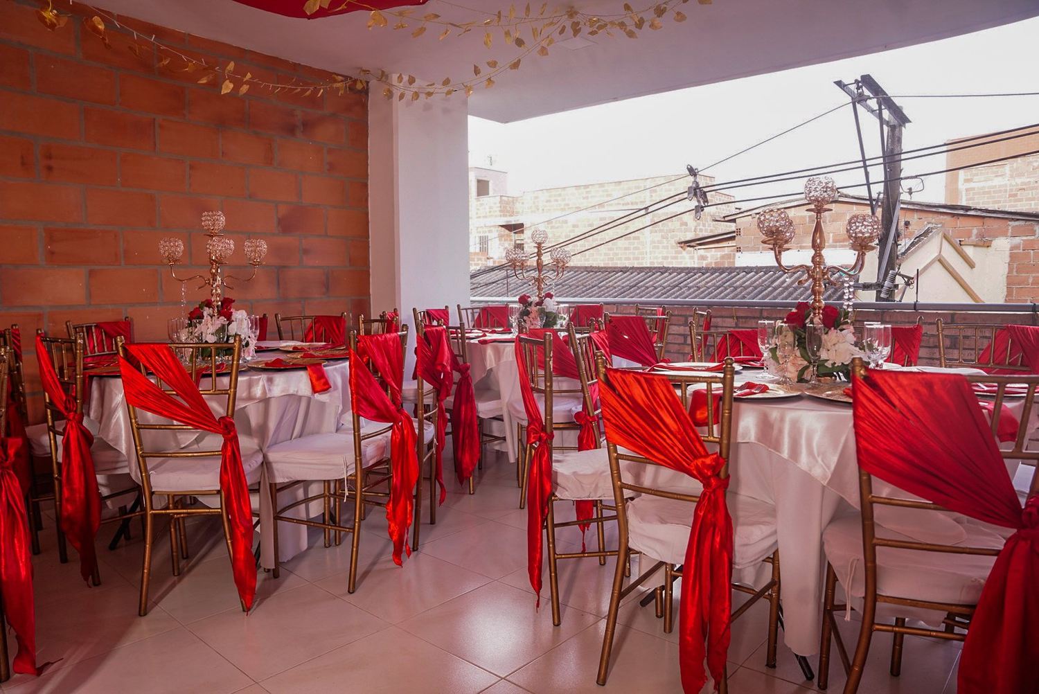 Salón en rojo y oro — Banquetes Altovar