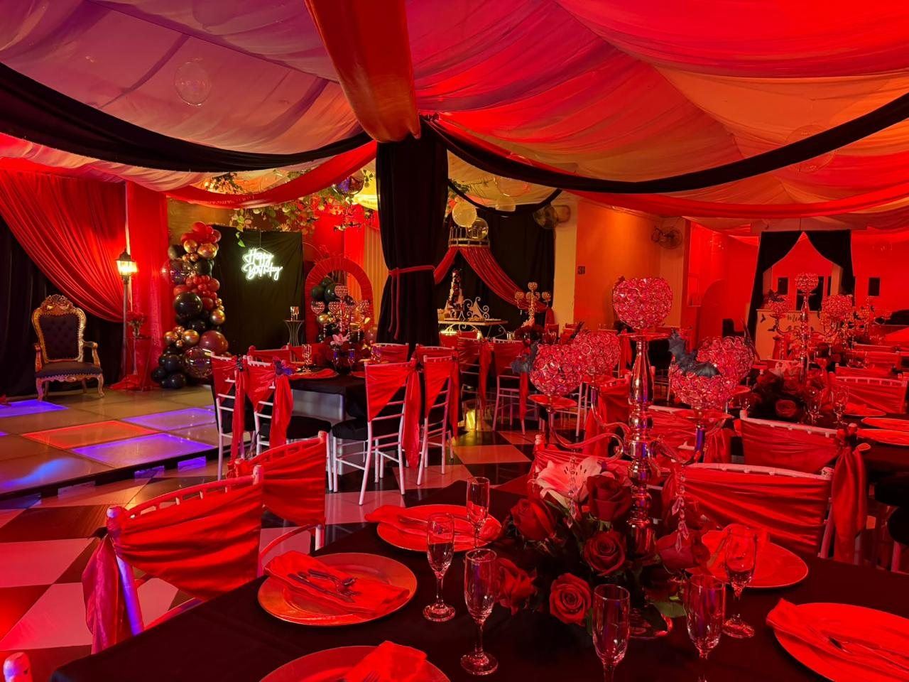 Noche en rojo — Banquetes Altovar